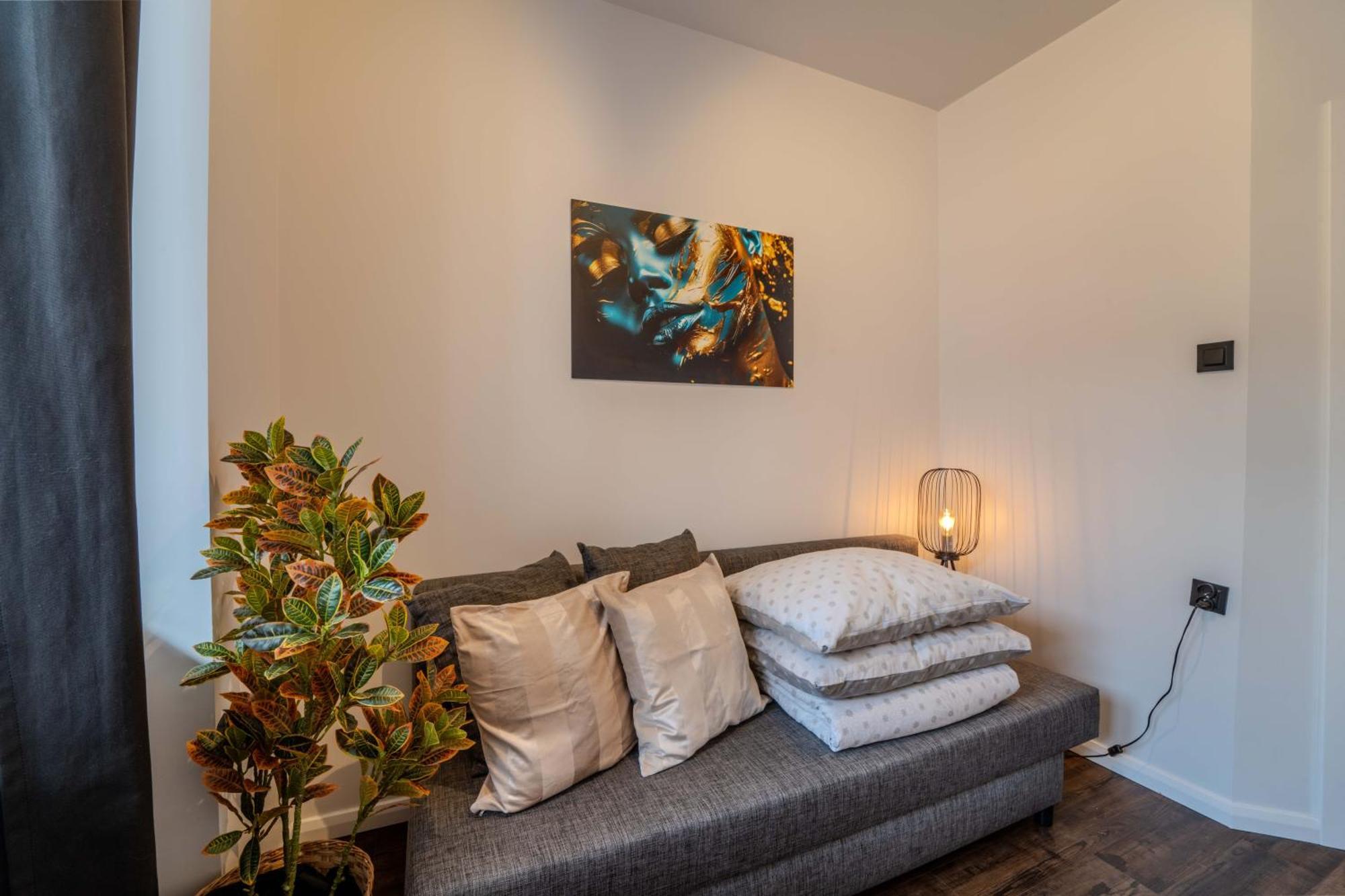 New Large Modern Apartment - City Center - 60M2 - Lift - Parking Breslau Exterior foto
